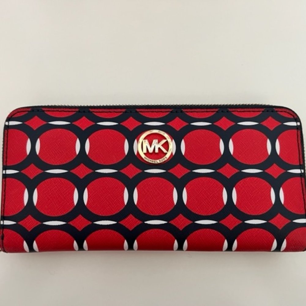 Michael Kors Jet Set Continental wallet
